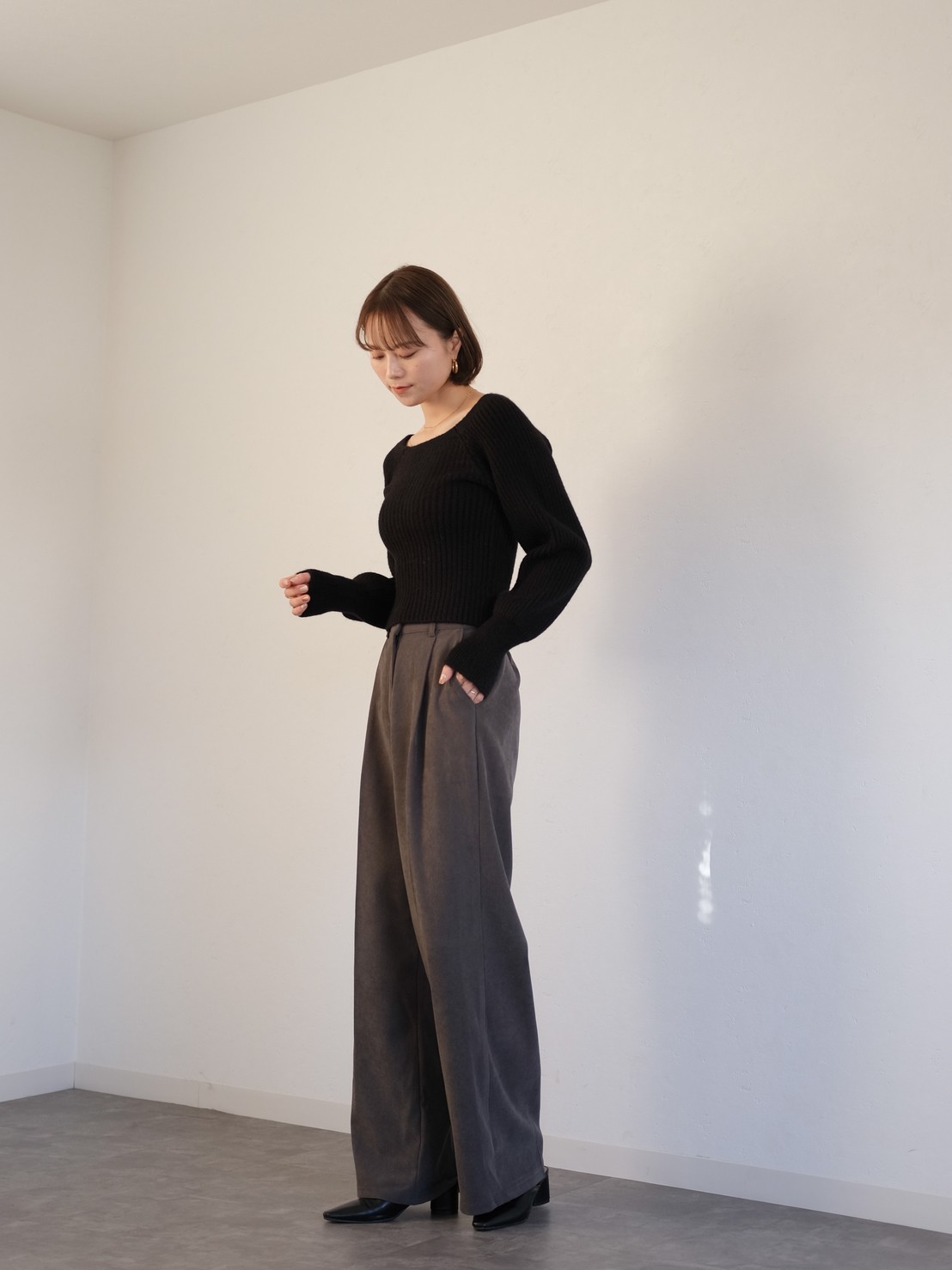peach tuck wide pants BOTTOMS Reurie'（レウリィ）